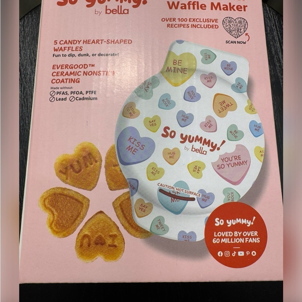 Bella Heart-Shaped Waffle Maker - Multicolor